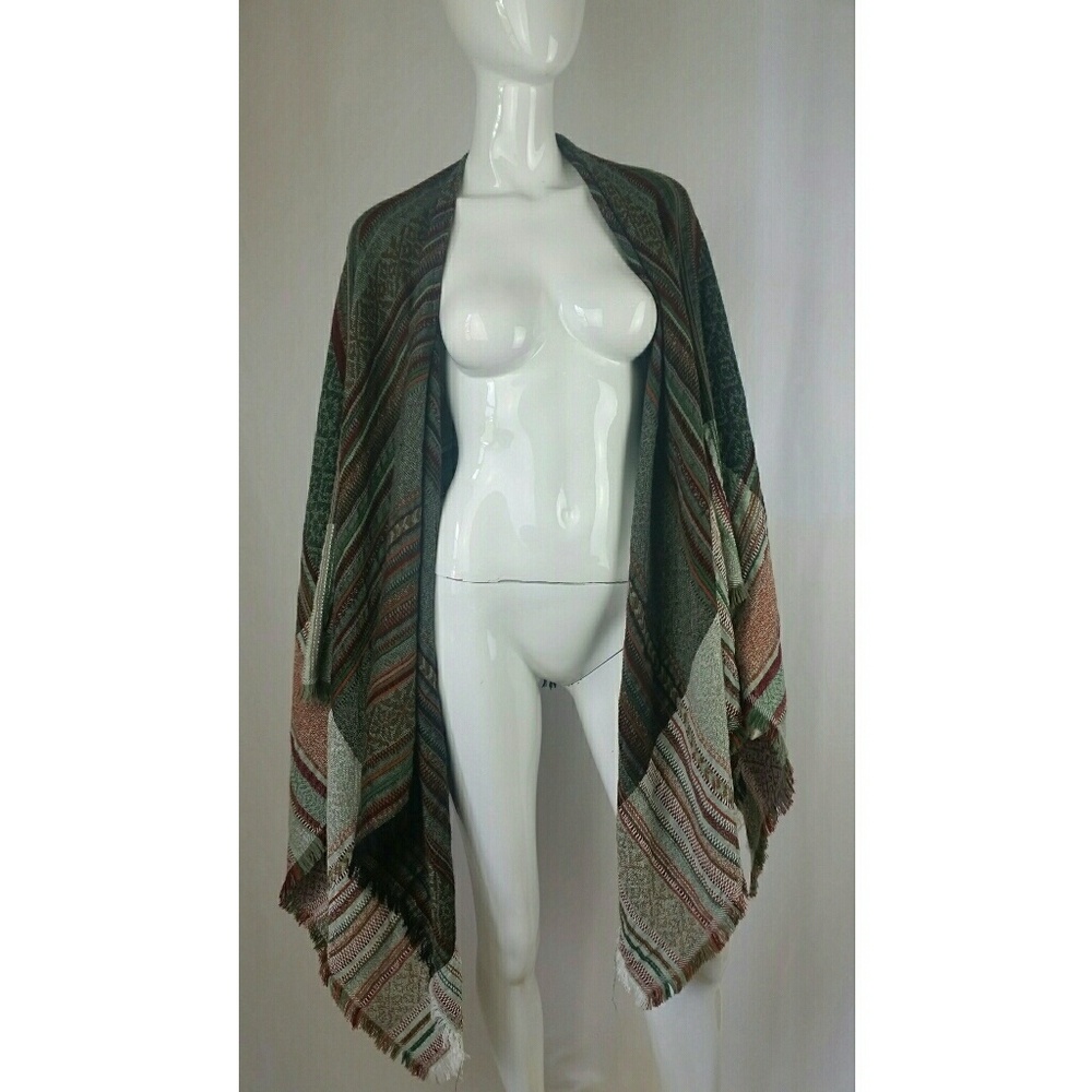 🌸Vismaya Boho Shawl Poncho Fringe Handcrafted
